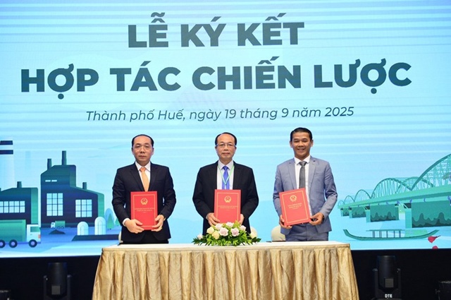 Huế hợp tác FUTA Group và Kim Long Motor phát triển đô thị di sản - công nghiệp hiện đại