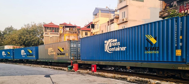 Việt Nam muốn thành điểm trung chuyển hàng hóa ASEAN đi Nga