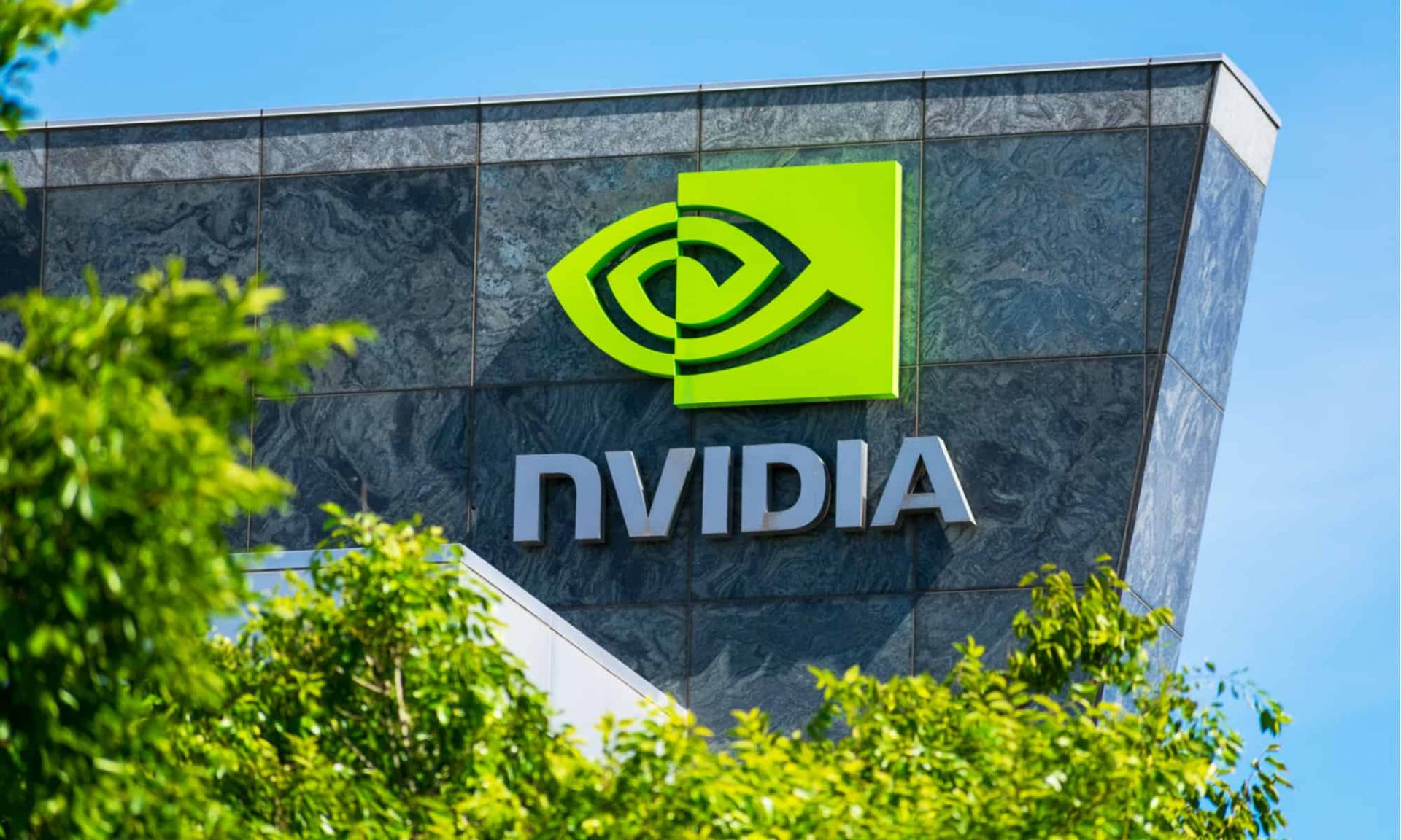 Nvidia sắp tạo ra cơn địa chấn ngành công nghệ khi lấn sân lĩnh vực mới, tương lai nuốt chửng hàng tỷ USD doanh thu mỗi năm của Amazon, Microsoft, Google