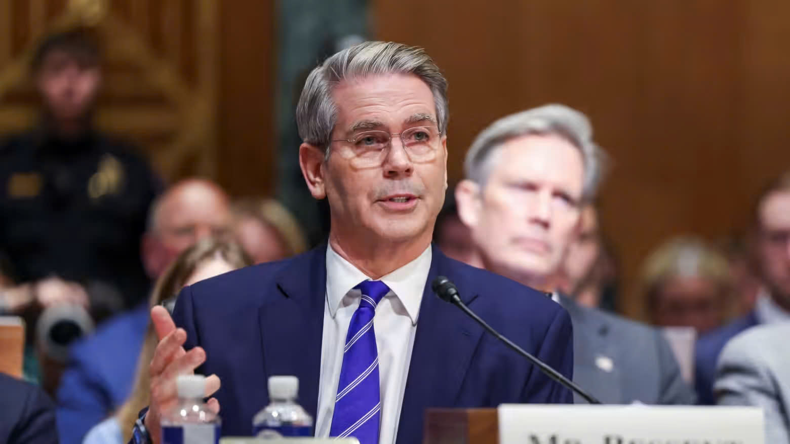 Ứng cử viên tiềm năng kế nhiệm Chủ tịch Fed Powell lộ diện: Là người đang cùng ông Trump ‘khuấy đảo’ thương mại toàn cầu