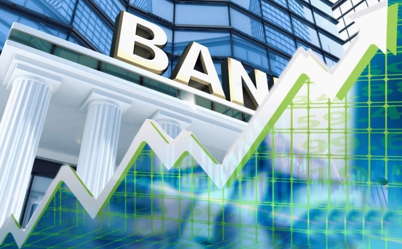 Nền kinh tế nhận 'báo động đỏ', loạt nhà băng lớn nhất nhì của Nga chuẩn bị xin cứu trợ khẩn cấp từ ngân hàng trung ương