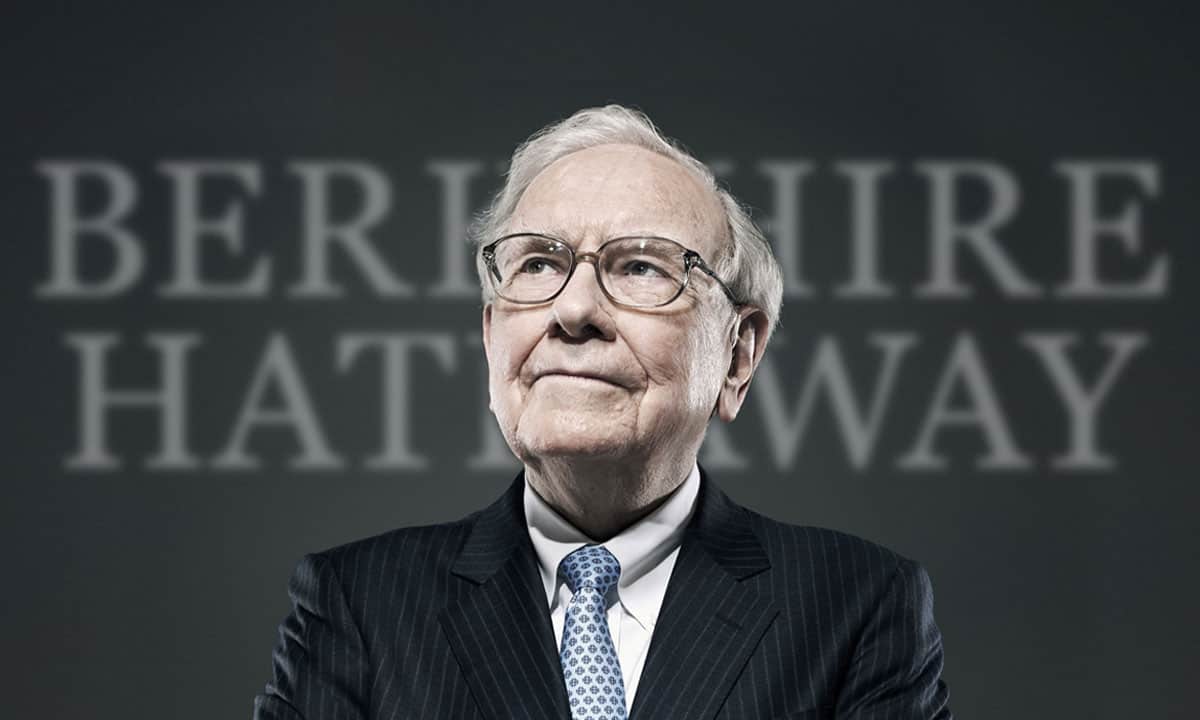 Warren Buffett tiết lộ khoản đầu tư không bị đánh thuế, không sợ lạm phát xói mòn, tiềm năng sinh lời gấp 10 lần tài sản truyền thống