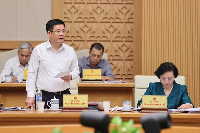 Bộ trưởng Bộ Công Thương: Kim ngạch xuất khẩu cả năm 2025 có thể vượt mốc 900 tỷ USD
