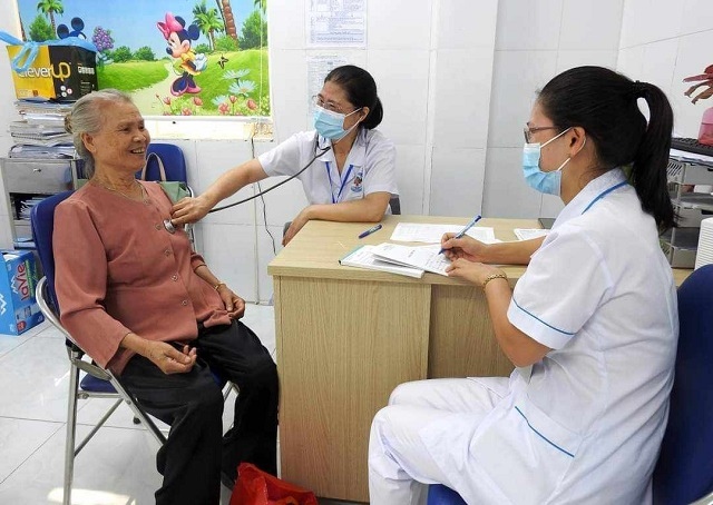 Bộ Chính trị: Đến năm 2030, người dân được miễn viện phí ở mức cơ bản