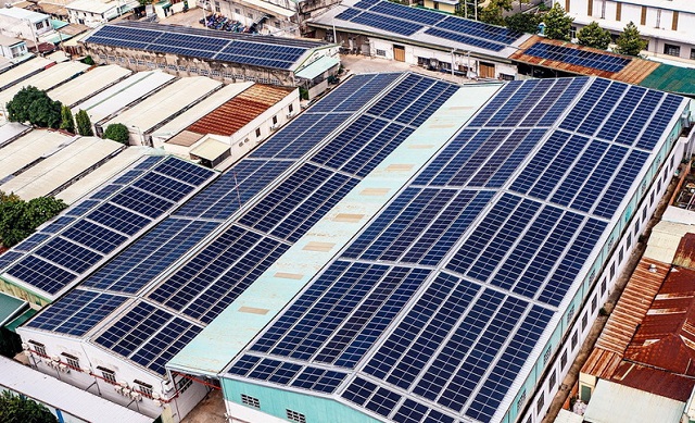 Hỗ trợ tối đa 2 triệu đồng cho hộ gia đình lắp điện mặt trời mái nhà