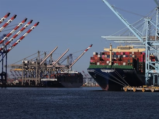 Mỹ áp thuế 50% đối với hàng hóa của các nước cấp vũ khí cho Iran