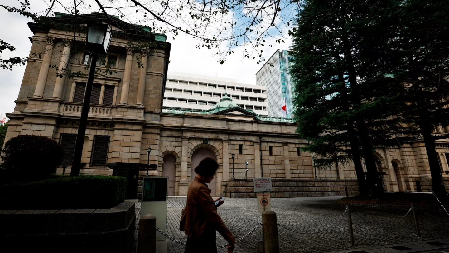 Dòng vốn quốc tế ồ ạt chảy vào trái phiếu Nhật Bản khi lợi suất chạm đỉnh 25 năm