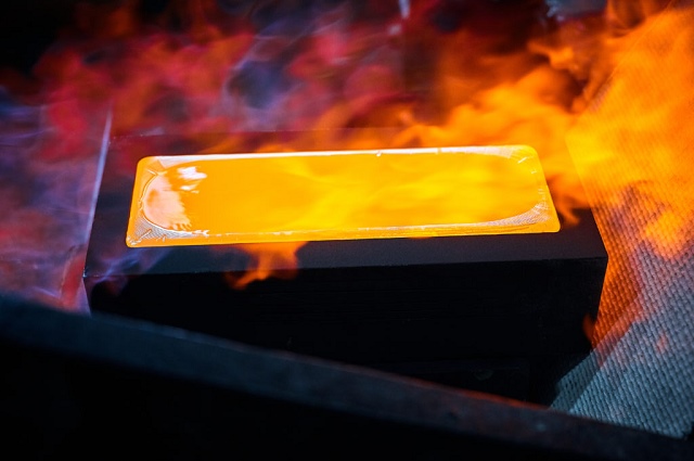 JPMorgan dự báo vàng sẽ vượt 8,000 USD