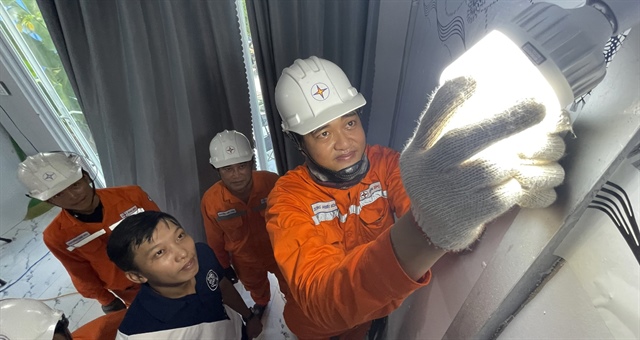 Quy định mới về giá điện: Chủ nhà không được thu tiền điện vượt hóa đơn