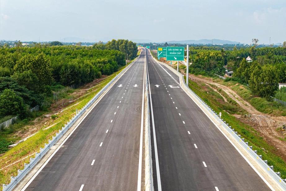 Hơn 2,300km cao tốc cần nâng cấp, ưu tiên các dự án đang triển khai