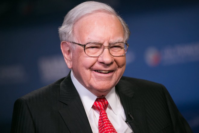 Nhân dịp Warren Buffett âm thầm xuống tiền mua cổ phiếu bí mật, giới đầu tư lập tức điểm danh những cái tên gây bất ngờ nhất vài năm qua