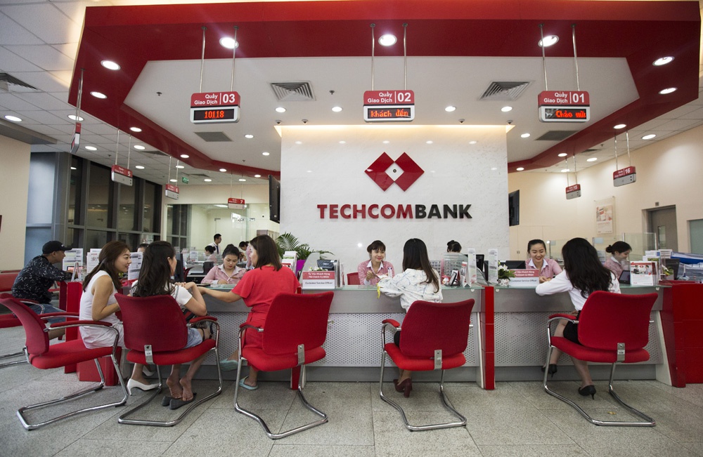 Techcombank sắp phát hành 21,3 triệu cổ phiếu ESOP rẻ bằng 1/3 thị giá