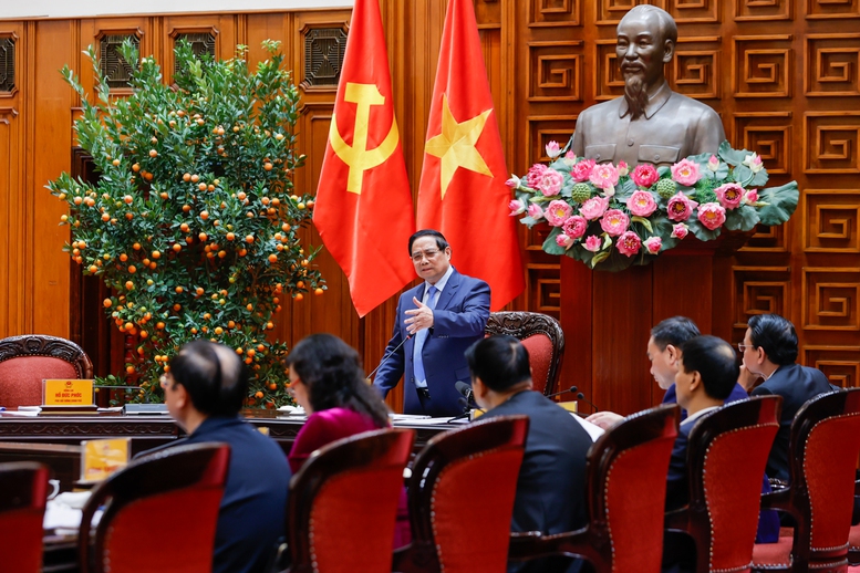 Thủ tướng họp với Ngân hàng Nhà nước, Bộ Tài chính về điều hành chính sách tiền tệ, tài khóa