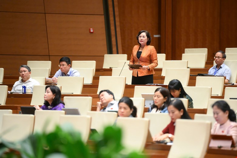 Thống đốc NHNN: Tính toán rõ nguồn vốn huy động của các dự án lớn như đường sắt cao tốc Bắc - Nam
