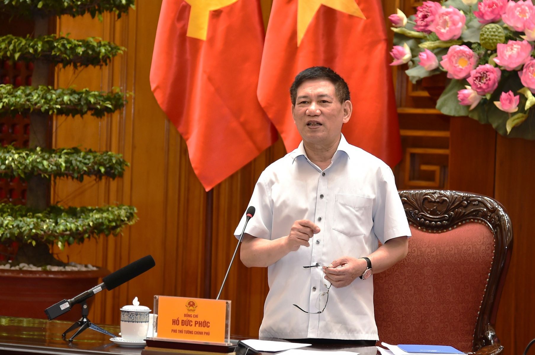 Phó Thủ tướng họp với doanh nghiệp chứng khoán, bất động sản về Luật Thuế thu nhập cá nhân