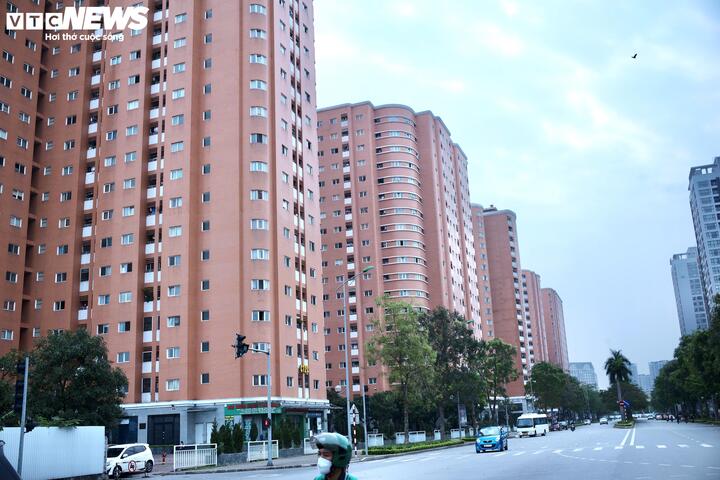 Tăng thuế chuyển nhượng bất động sản: Chặn dòng tiền, người mua nhà ở thực chịu ảnh hưởng nặng